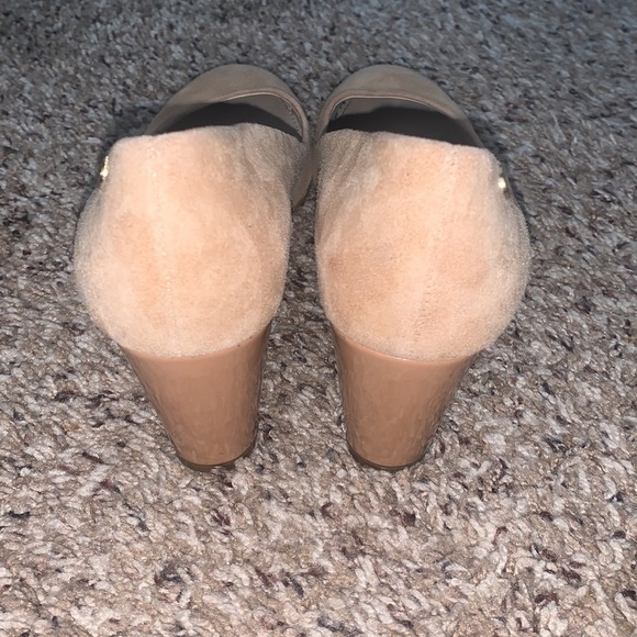 Women’s Calvin Klein Heels Size 7 in Tan/Cream- Brushed Fabric, Closed Toe - Picture 4 of 5